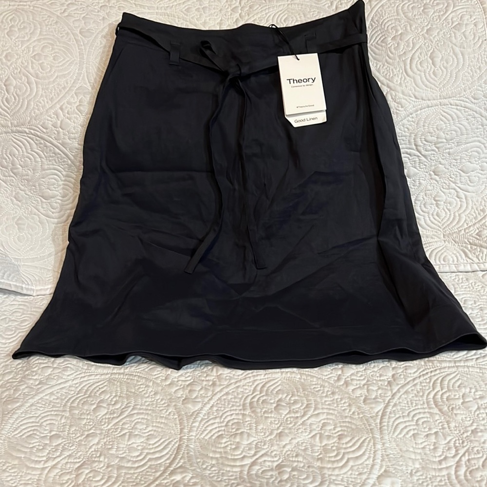 Theory A Line Tie Skirt, size 4, NWT
